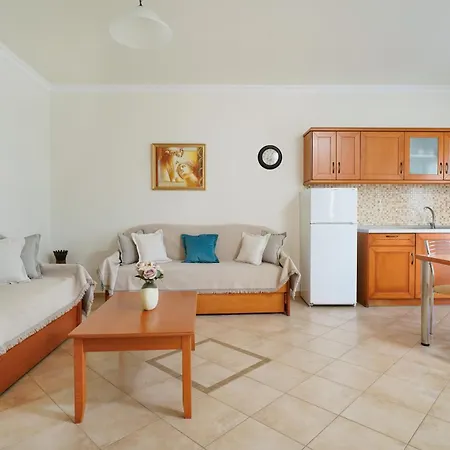 Apartment εsperides *
