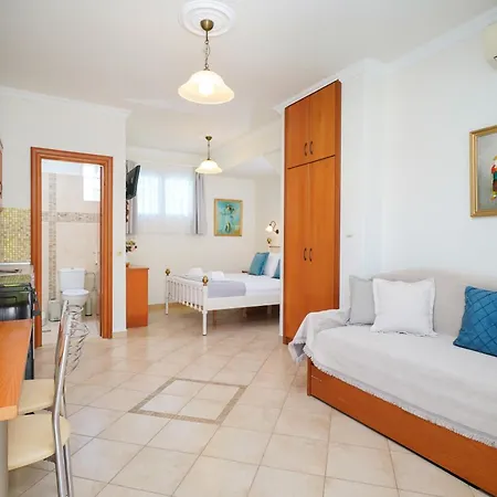 アパート εsperides Golden