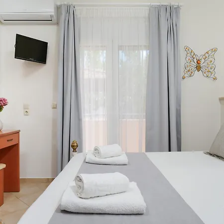 εsperides Golden Apartman *