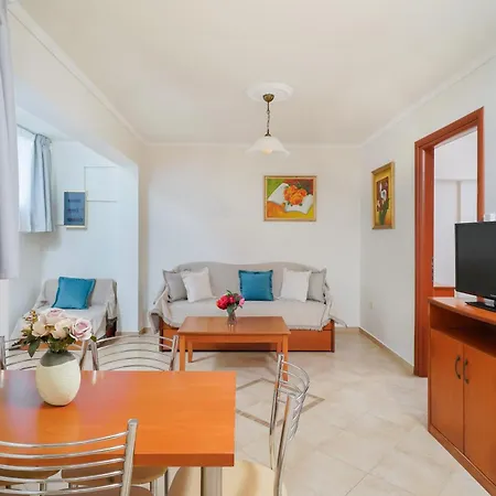 Апартамент Esperides Apartments Golden Beach *